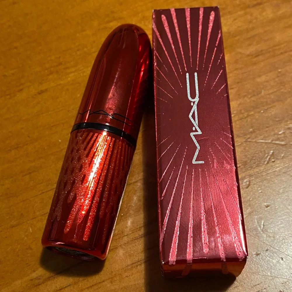 MAC Matte Lipstick Chili